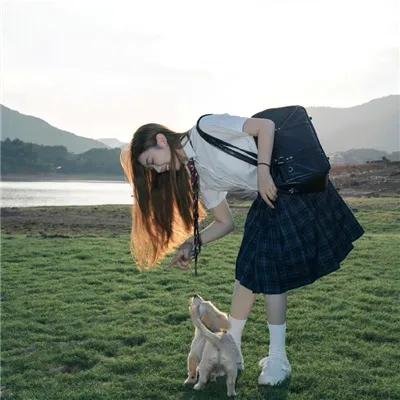 她不见了
